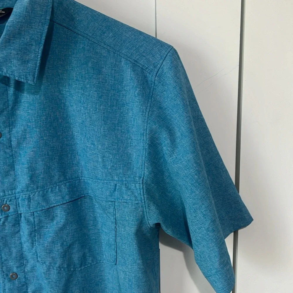 North Face Men’s Button Down Shirt Small